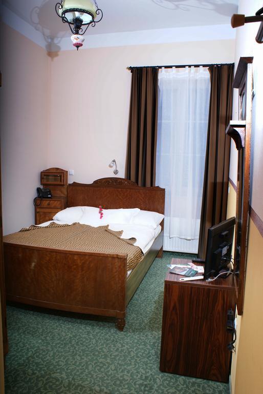 Hotel Park プトゥイ エクステリア 写真