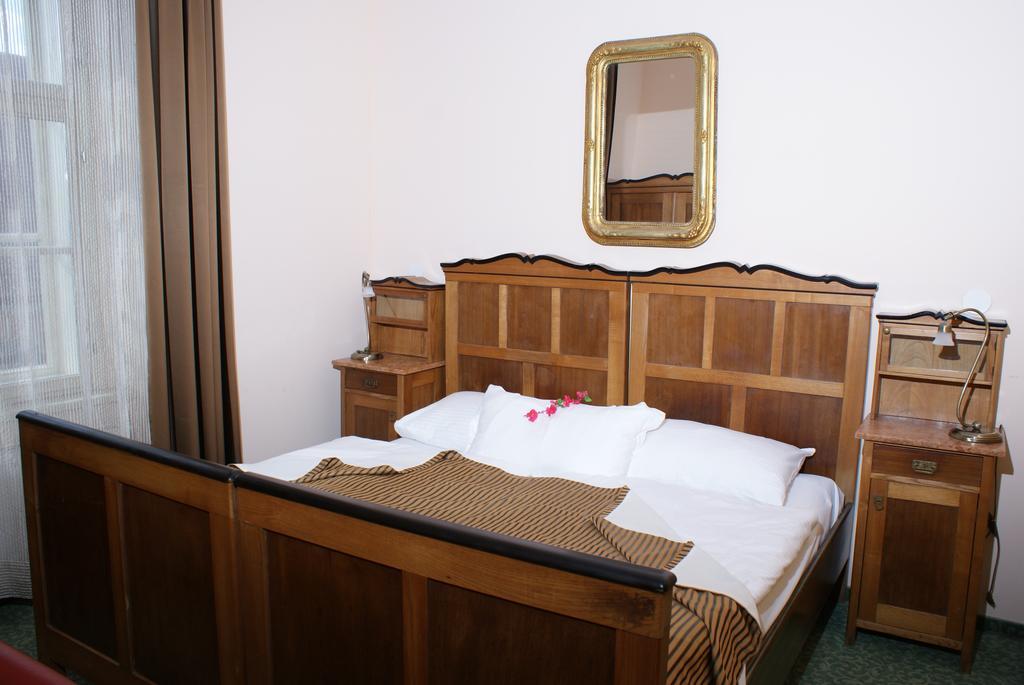Hotel Park プトゥイ エクステリア 写真