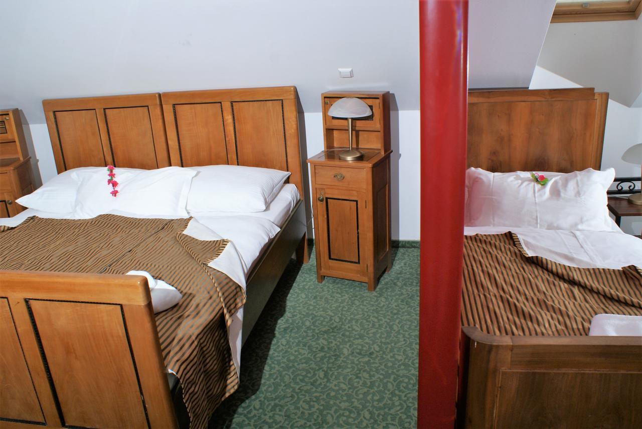 Hotel Park プトゥイ エクステリア 写真