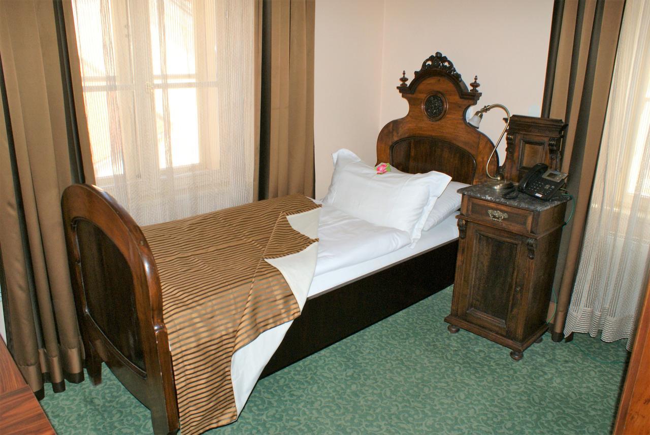 Hotel Park プトゥイ エクステリア 写真