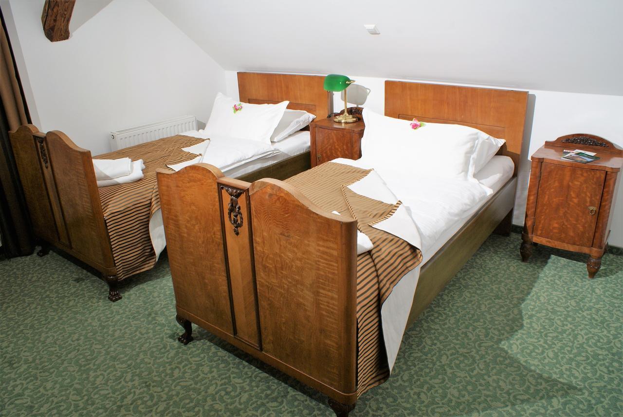Hotel Park プトゥイ エクステリア 写真