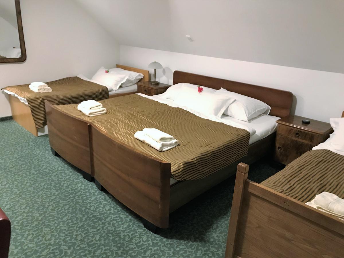 Hotel Park プトゥイ エクステリア 写真